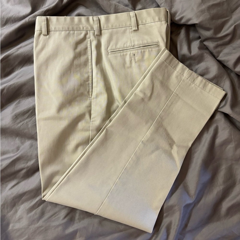 L.L. Bean Pants Meens 34X30 Classic Fit Style 212330 Flat Front Khaki